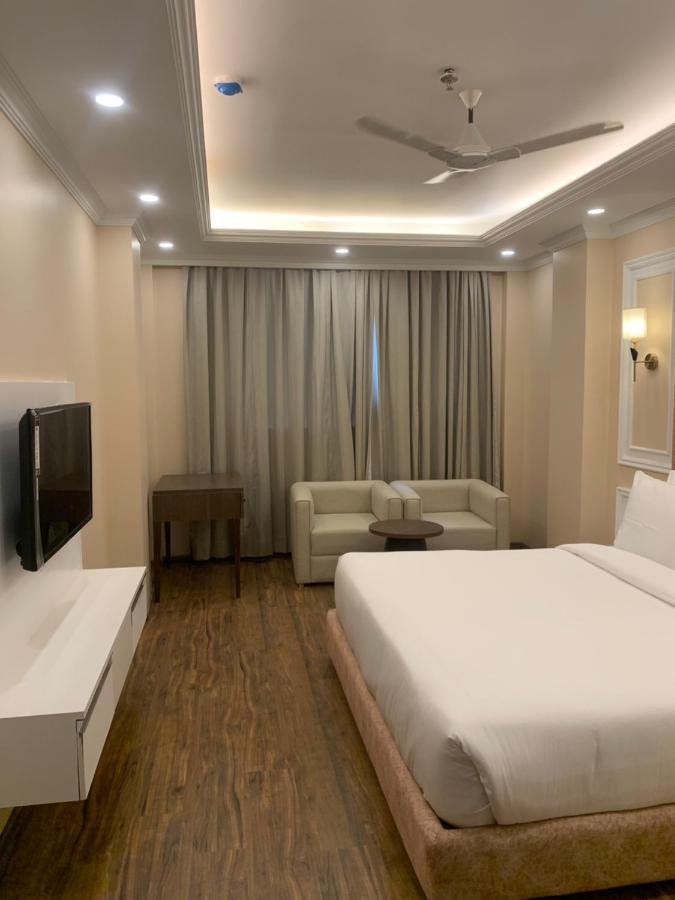 Claret Inn & Suite Dalhousie Exterior foto