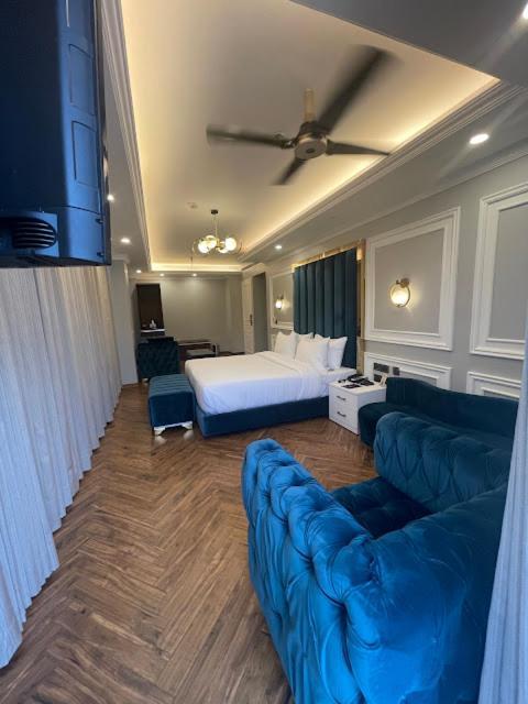 Claret Inn & Suite Dalhousie Exterior foto